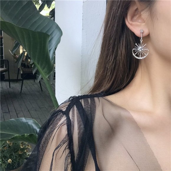 ♠️ NEW Boho and Classic Silver Earrings - Picture 2 of 4